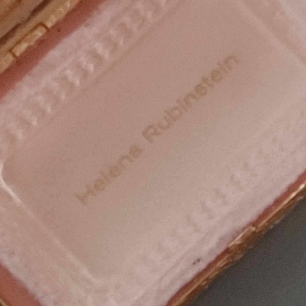 Pink Compact Powder - Picture 5 of 10